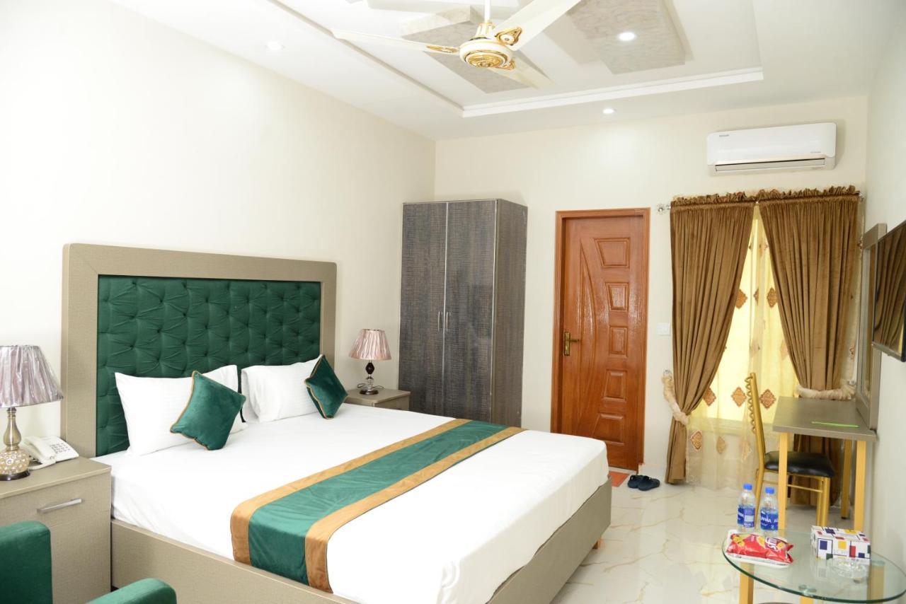 Hotel Deluxe Lahaur Zewnętrze zdjęcie