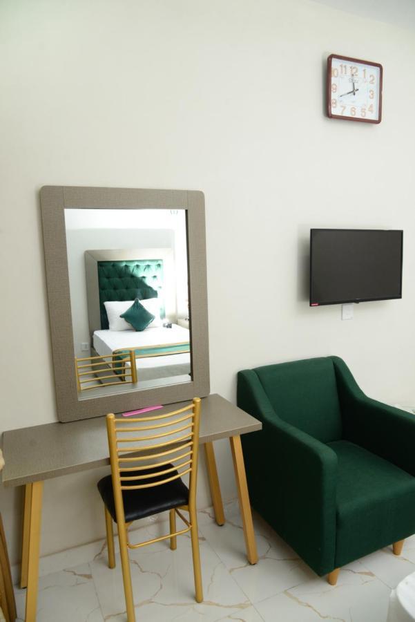 Hotel Deluxe Lahaur Zewnętrze zdjęcie