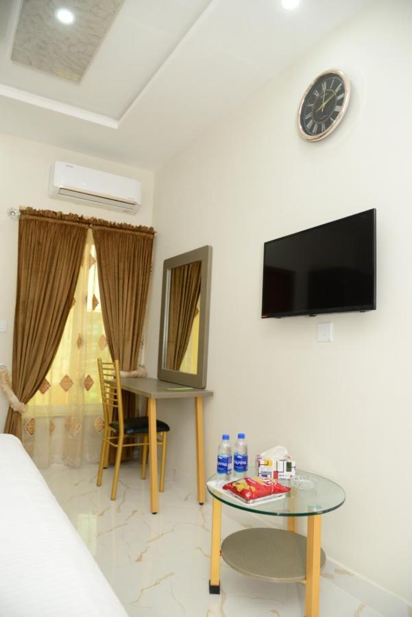 Hotel Deluxe Lahaur Zewnętrze zdjęcie